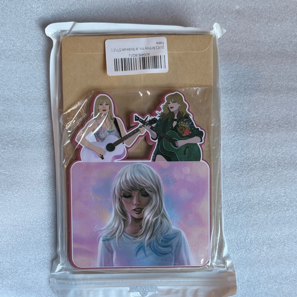 Taylor Swift 20 piece birthday invitations with envelopes